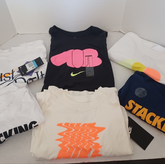 Nike (Lot of 6) T-shirt Bundle. Brand New. Mens Size: Medium - Picture 1 of 11